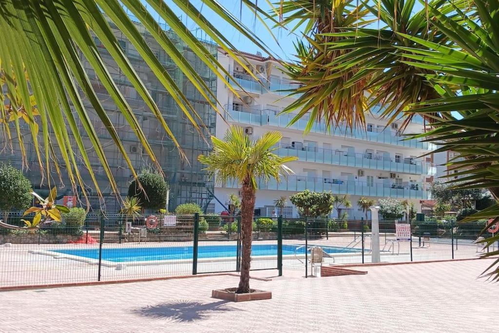 Alegre Apto Con Piscina, A 300M De La Playa. Blanes Exterior foto